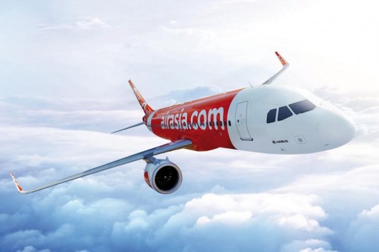 AirAsia Kini Resmi Layani Penerbangan di Bandara Silangit