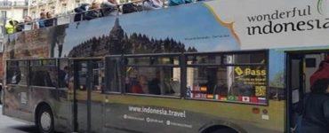 Bus Wisata Wonderful Indonesia di Lapangan Merah Moskow