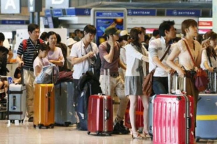 Libur Imlek 6,5 Juta Warga Tiongkok Berwisata ke Luar Negeri