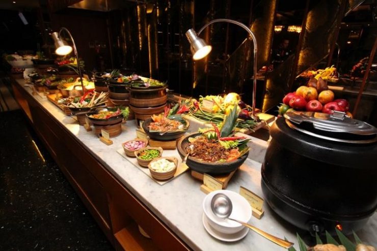 Makan Masakan Bali Sepuasnya di Swiss Café Pondok Indah