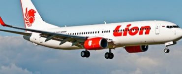Sayap Lion Air Rute Bengkulu-Jakarta Senggol Lampu Bandara