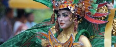 Sekitar 2.700 Peserta Ramaikan Sultra Tenun Carnaval 2018