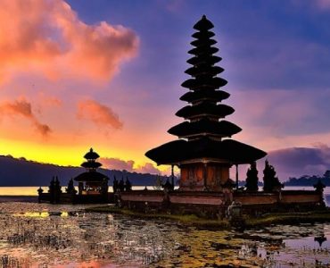 9 Destinasi Wisata Favorit di Indonesia Sepanjang 2017