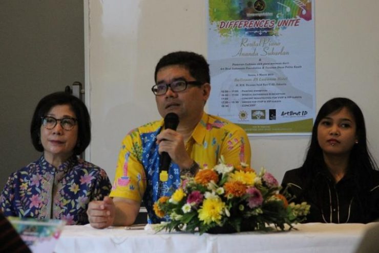 Differences Unite: Resital Piano Ananda Sukarlan
