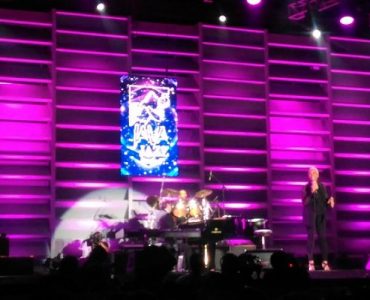 Dionne Warwick & Vanessa Williams Pukau Java Jazz Festival