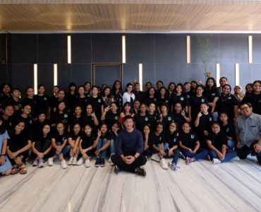 HARRIS Vertu & Yello Hotels Harmoni Berbagi Kasih dan Ilmu