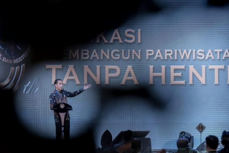 Jokowi Dinobatkan sebagai Bapak Pariwisata Indonesia
