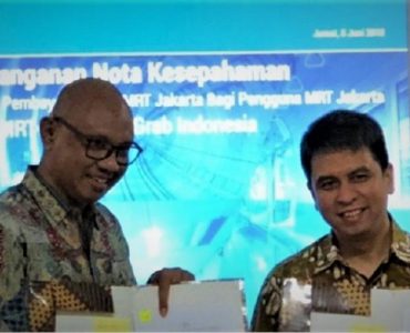 MRT Jakarta Gandeng Grab Berkolaborasi dalam Layanan Tiket
