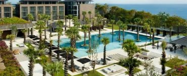 Radisson Blu Bali Uluwatu Padukan Alam, Kuliner dan Resort