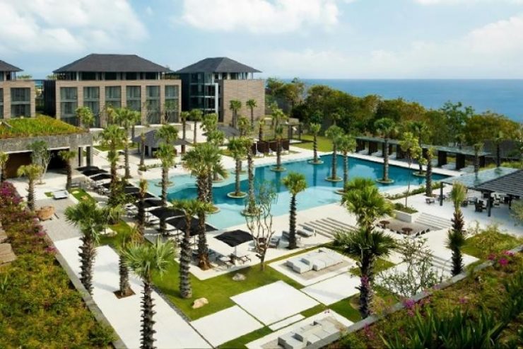 Radisson Blu Bali Uluwatu Padukan Alam, Kuliner dan Resort