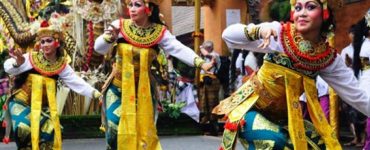 Tari & Gamelan Bali SJI-Puspa Warna Tampil di Ferme Du Mousseau, Paris