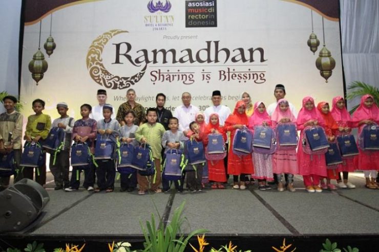 The Sultan Hotel & Residence Jakarta Gelar Sharing Is Blessing