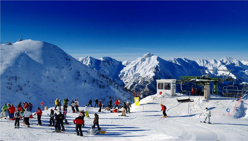 THE EIGHT BEST SKI SPOT DESTINATIONS IN THE WORLD FOR WINTER VACATIONS